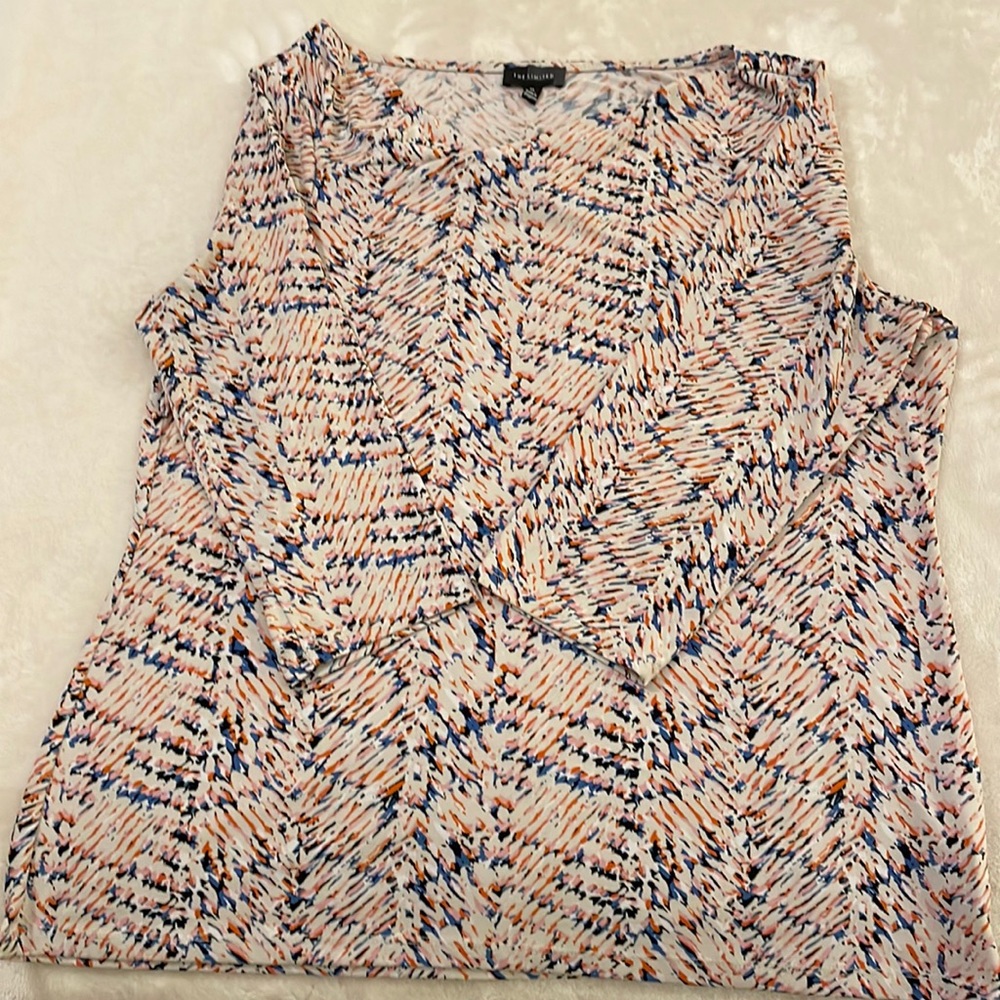 The Limited 3/4 Sleeve Top, size XL